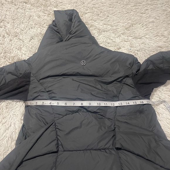 Lululemon" Enfold Wrap, Gray - Picture 14 of 16